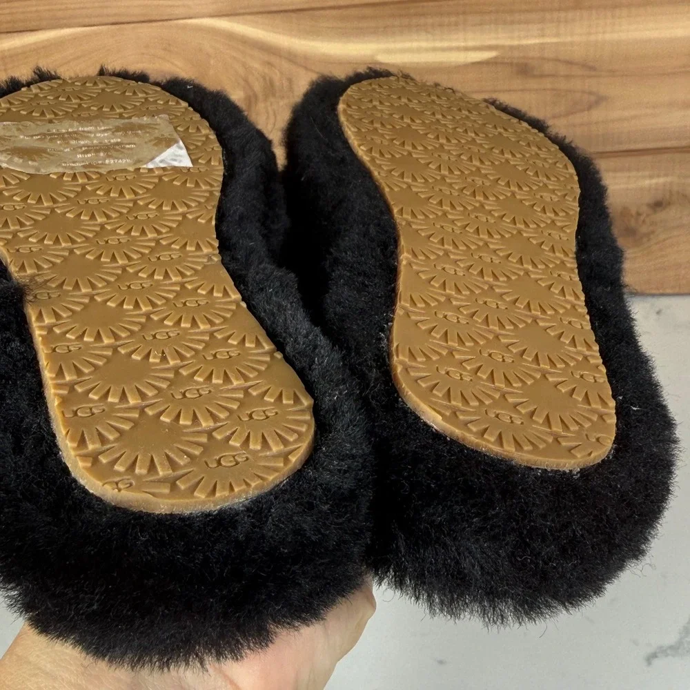 UGG Fluff Yeah Slide Black Sheepskin Elastic Backstrap Slippers Girl Size 1 Cozy